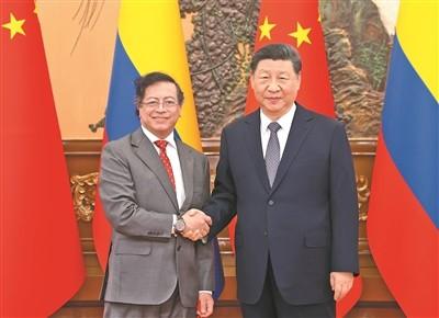 習近平會(huì )見(jiàn)哥倫比亞總統佩特羅