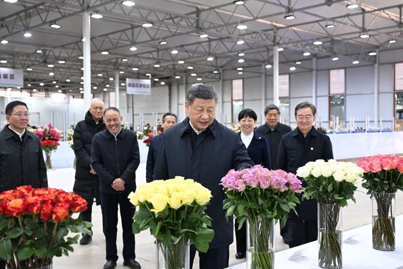 習近平在云南考察時(shí)強調

解放思想改革創(chuàng  )新奮發(fā)進(jìn)取真抓實(shí)干 在中國式現代化進(jìn)程中開(kāi)創(chuàng  )云南發(fā)展新局面